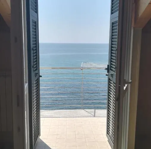 Casa Da Brunetto Lägenhet Costarainera